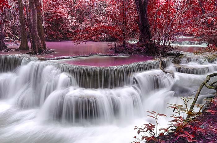 Red Wonderland Waterfall Wallpaper pattern detail