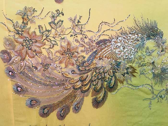 Luxurious Peacock Feathers Artistic Wall Mural Wallpaper pattern detail