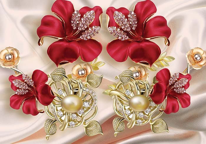 Red and Golden flowers pattern detail