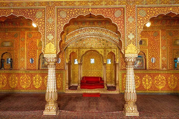 Rajasthani Darbar Wallpaper Mural pattern detail