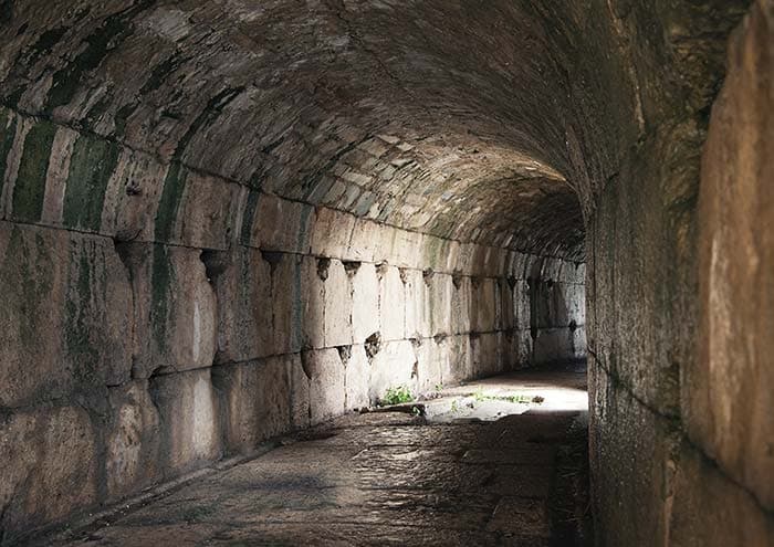 Realistic Stone Tunnel Wall Decor Wallpaper pattern detail