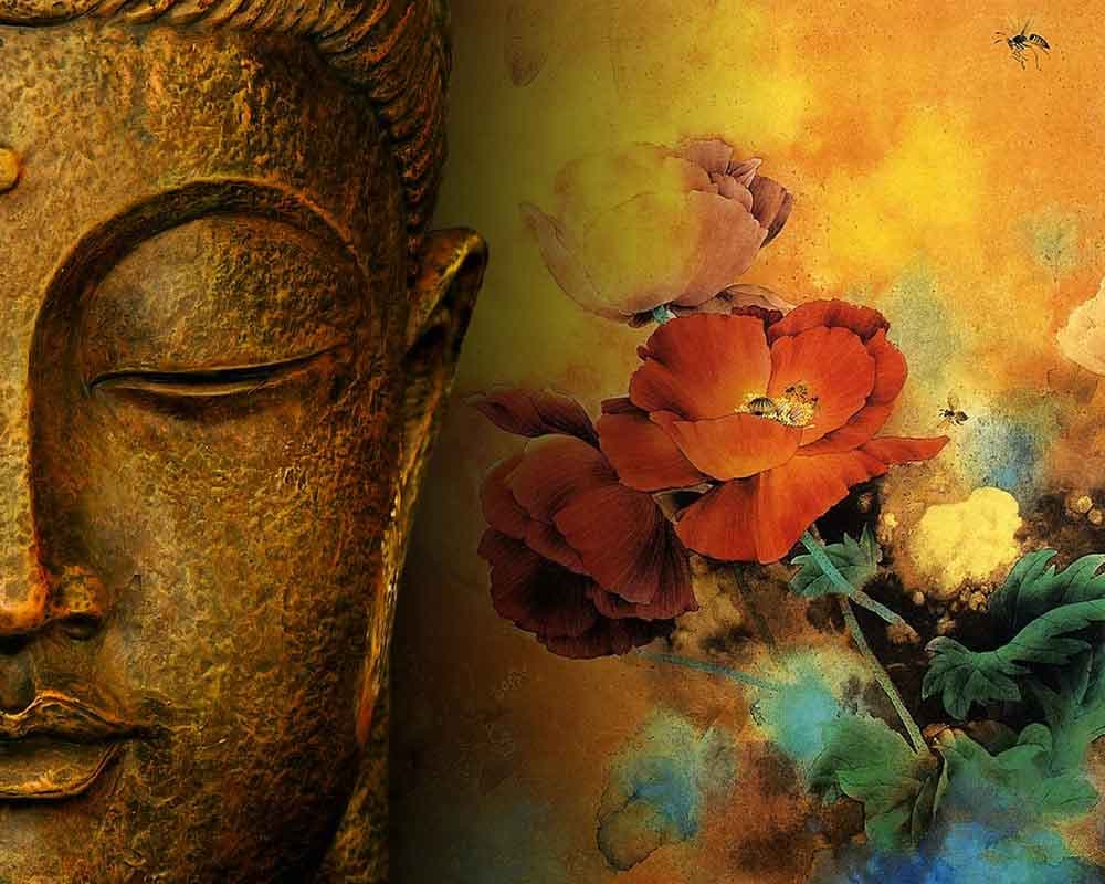Buddha With Flower pattern detail