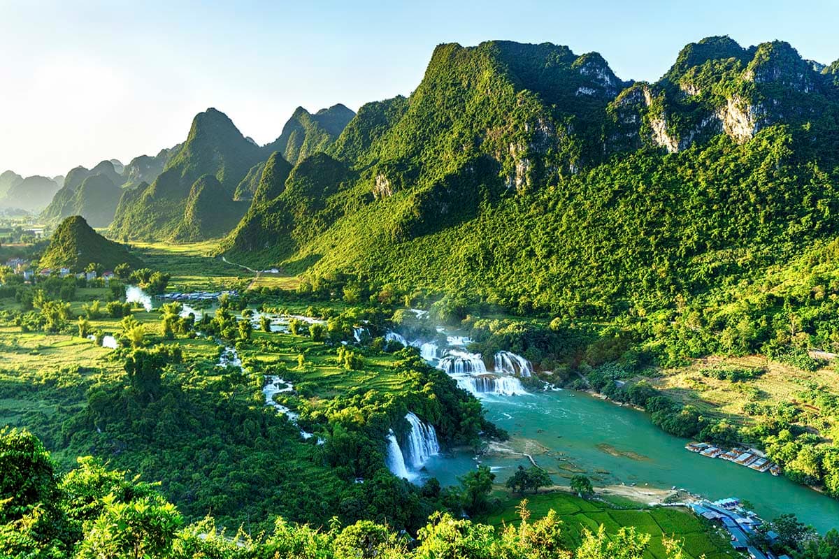 Waterfall Landscape with Hills for Home Wallpaper pattern detail