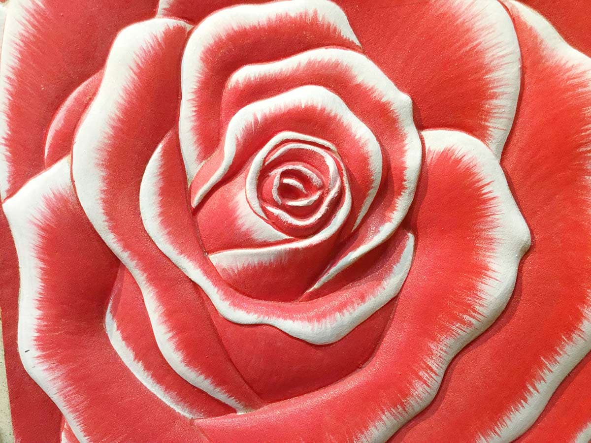Beautiful Romantic Wallpaper of A Red Rose pattern detail
