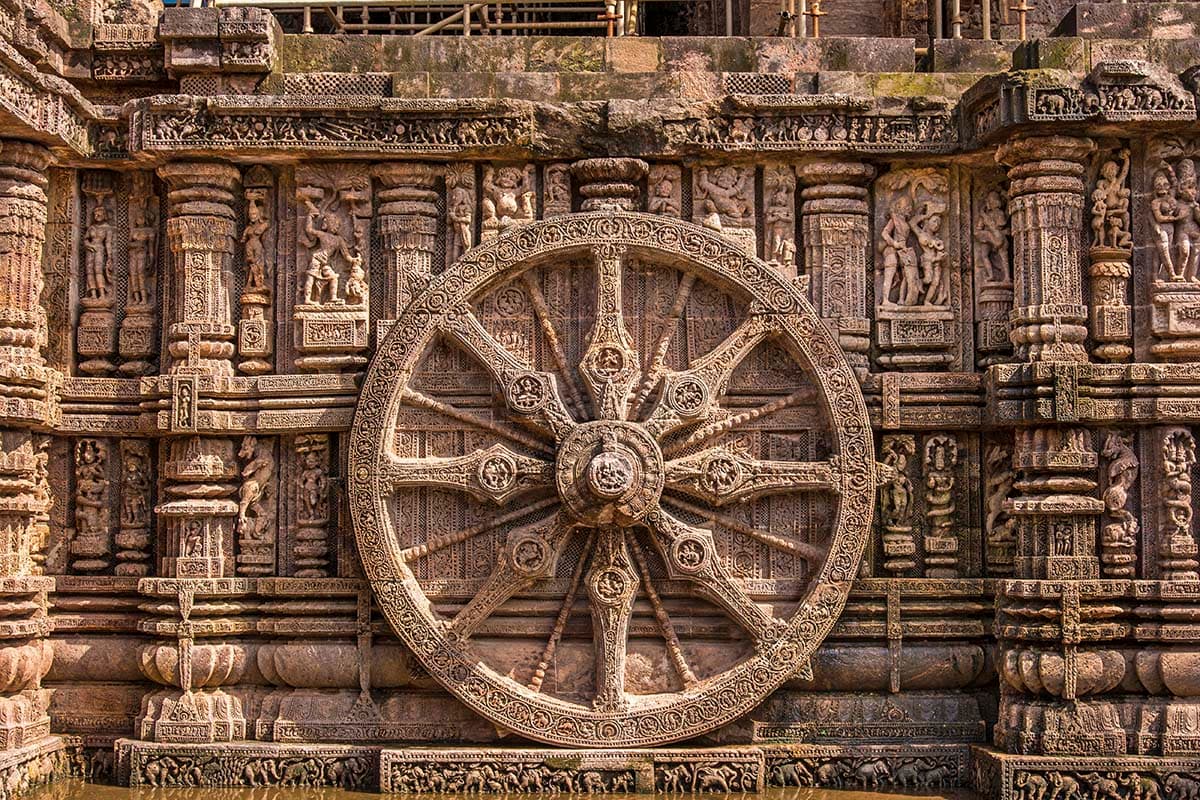 3D Konark Sun Temple Wheel Wallpaper pattern detail
