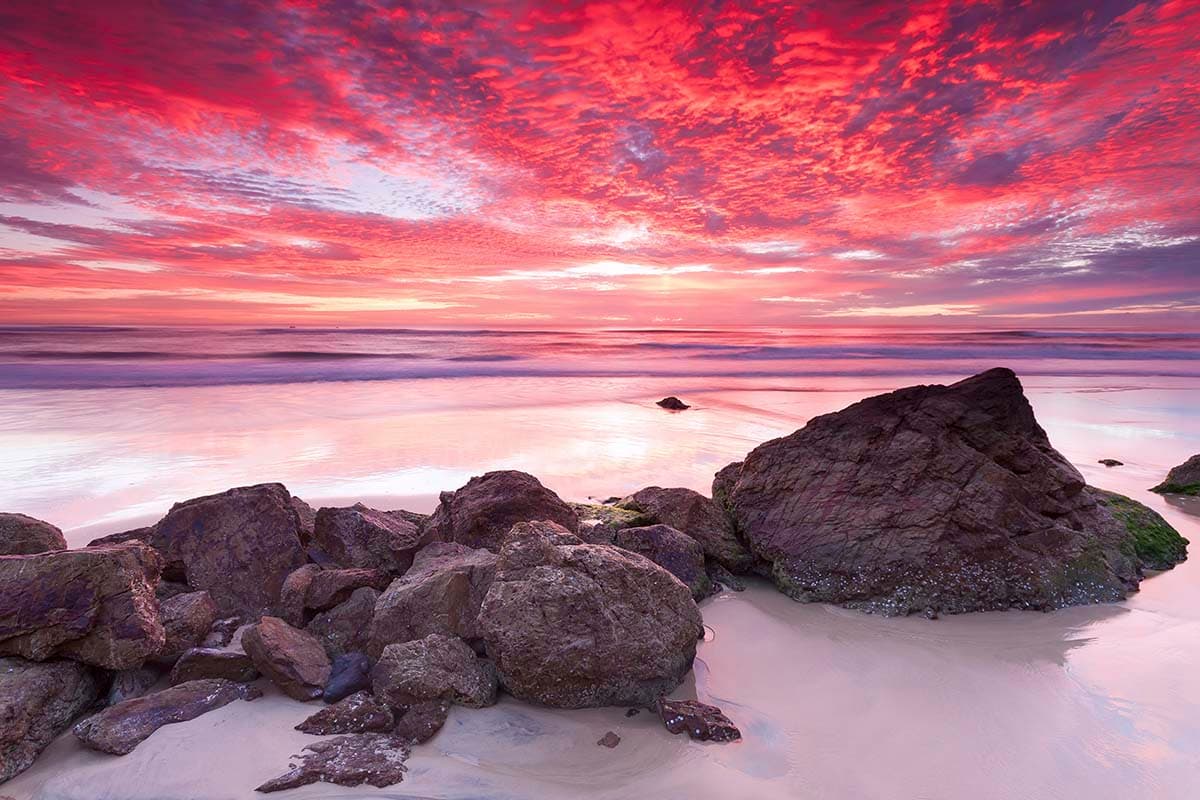 Serene Beach Rocks Coastal Nature View Wallpaper pattern detail