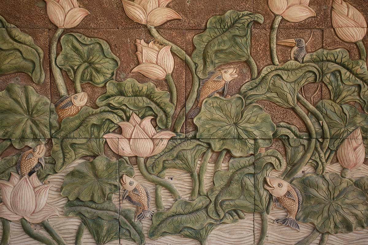 Elegant Fish and Floral Wall Decor wallpaper pattern detail