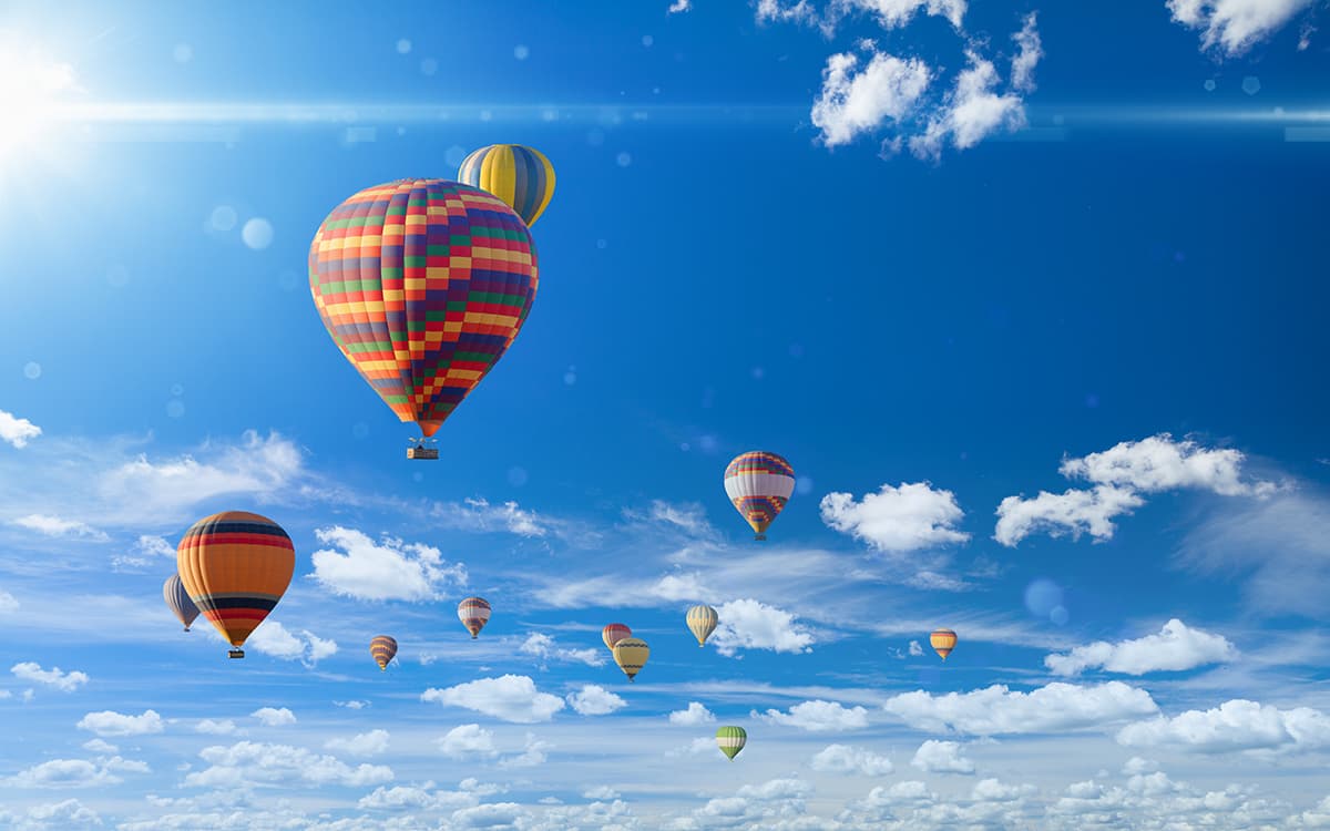 Kids Room Hot Air Balloon Wallpaper for Walls pattern detail