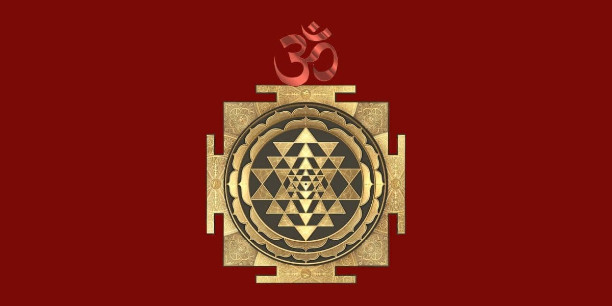 Om Symbol Shri Yantra Wallpaper for Pooja Room pattern detail