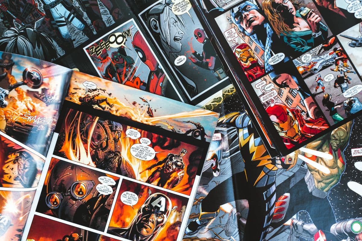 Comic Book Capers, Batman Wallpaper pattern detail