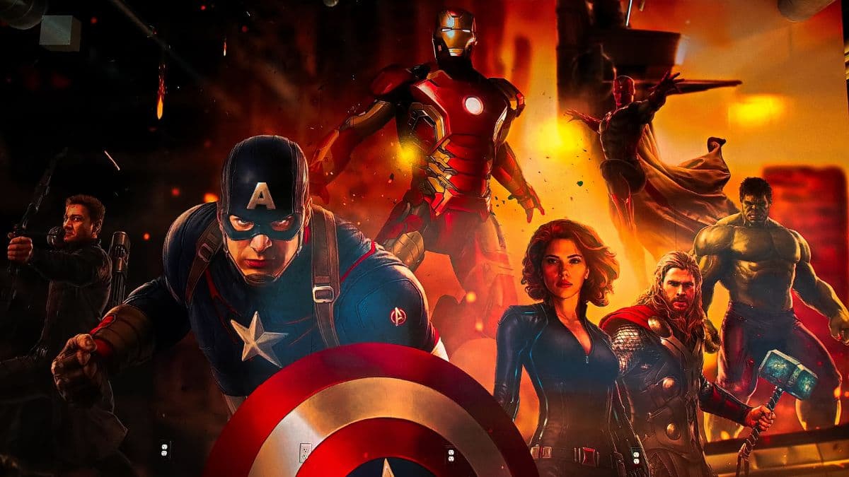 Mighty Avengers Wallpaper Mural pattern detail