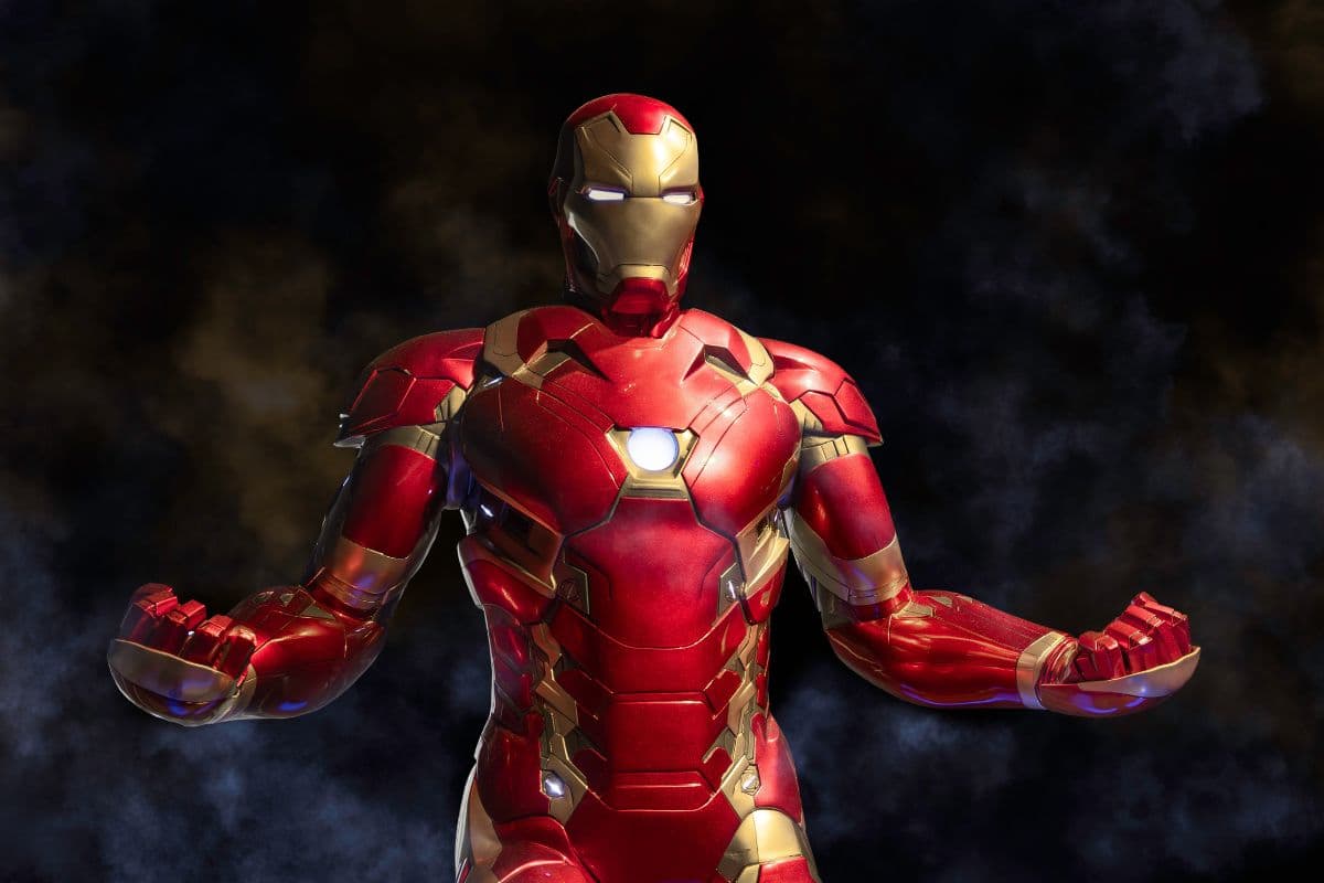 Superhero Iron Man Wallpaper for Wall pattern detail