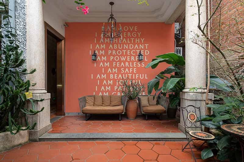 Affirmative Sentences For Your Wall Wallpaper shown in a room