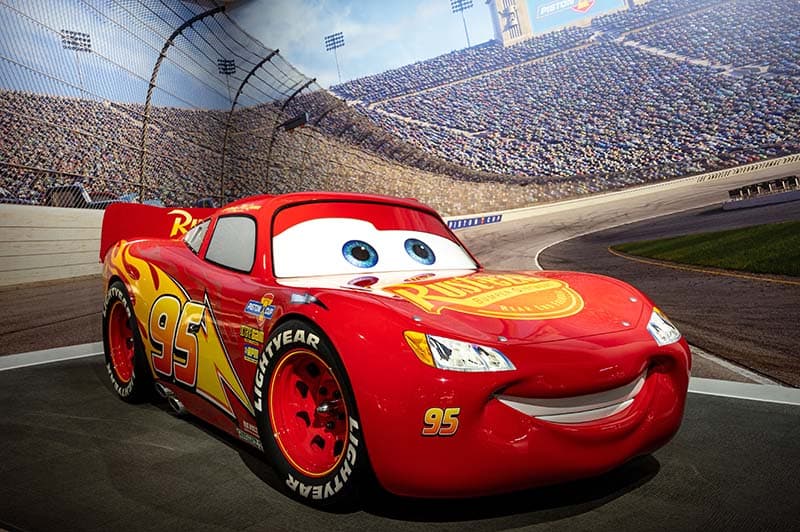 Lightning Fast Car Wallpaper Mural pattern detail
